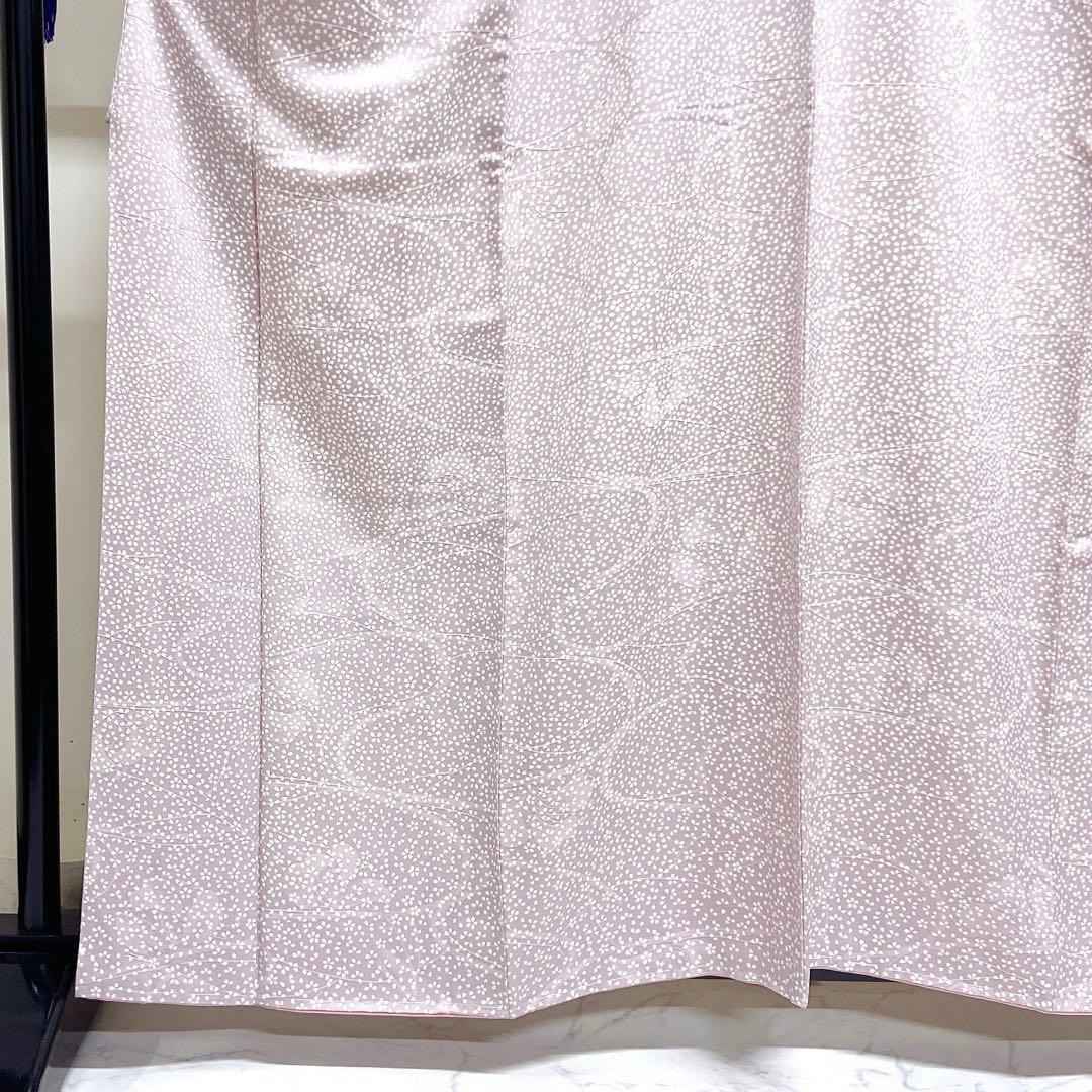 未着用　小紋　桜　花びら　流水地紋　お洒落　着物　032k