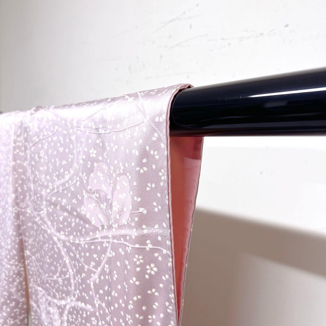 未着用　小紋　桜　花びら　流水地紋　お洒落　着物　032k