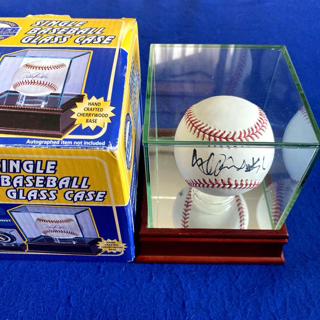 〈人気商品〉イチロー 選手　直筆サイン　MLB公式球　ガラスケース付