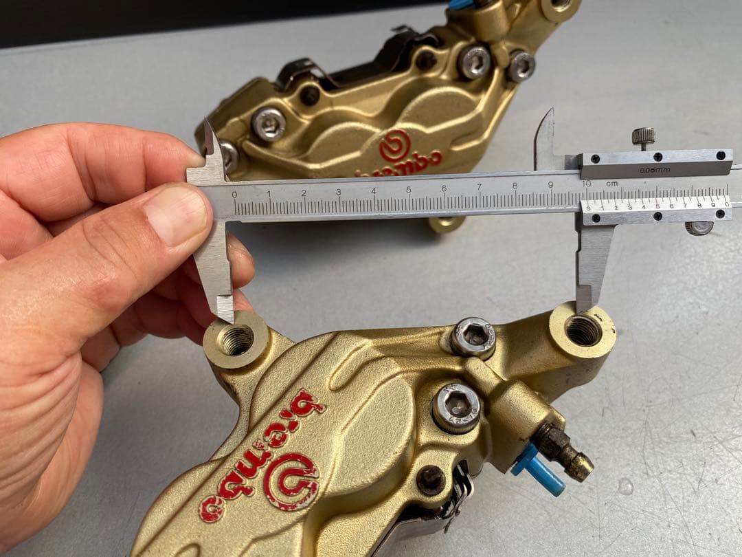 ヤマハ系ブレンボブレーキキャリパー