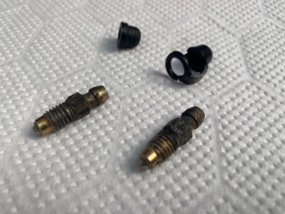 ヤマハ系ブレンボブレーキキャリパー