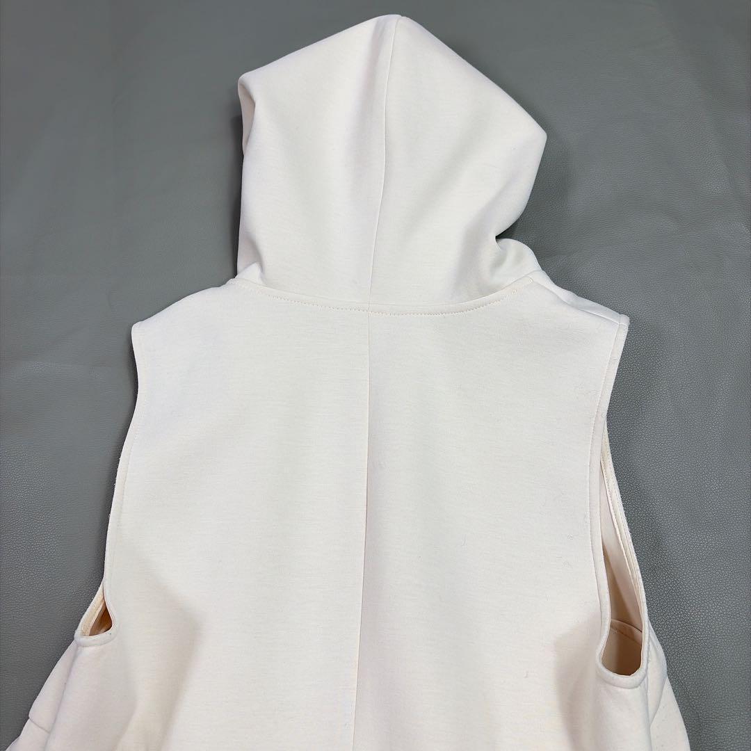 Rose Tiara ローズティアラ パールポケット フード付き ジレ 42