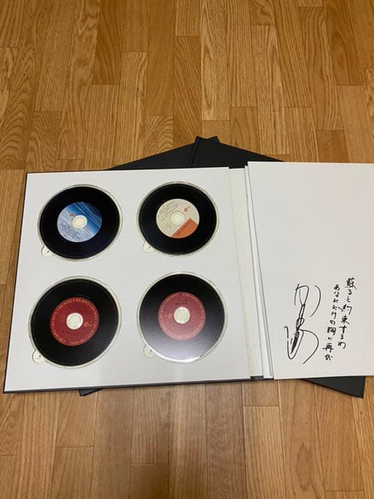 山口百恵「MOMOE PREMIUM」CD24枚+161ページブックレット