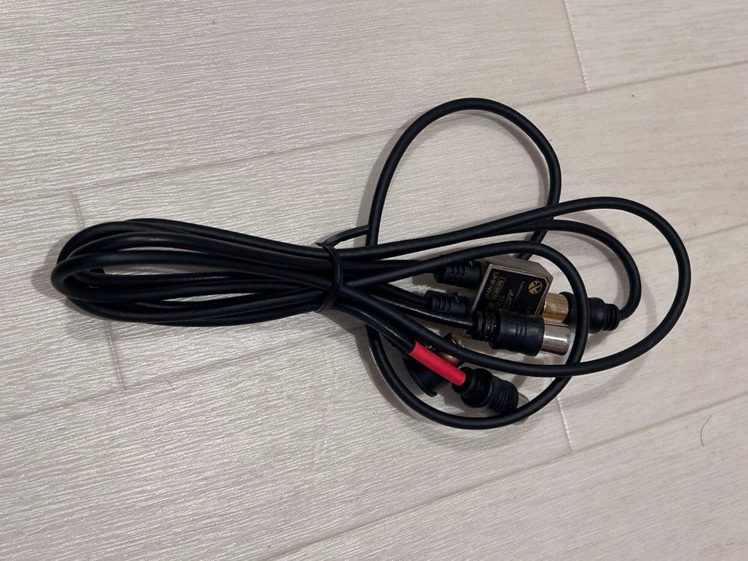 FUNAI 液晶テレビ　32Ｖ型　2024年製　分波器付き