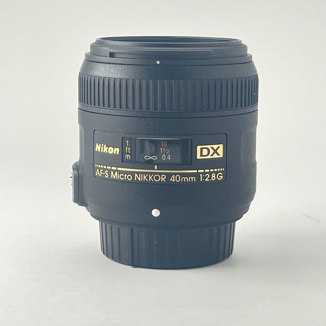 【美品・返品保証】Nikon AF-S DX Micro 40mm f2.8G
