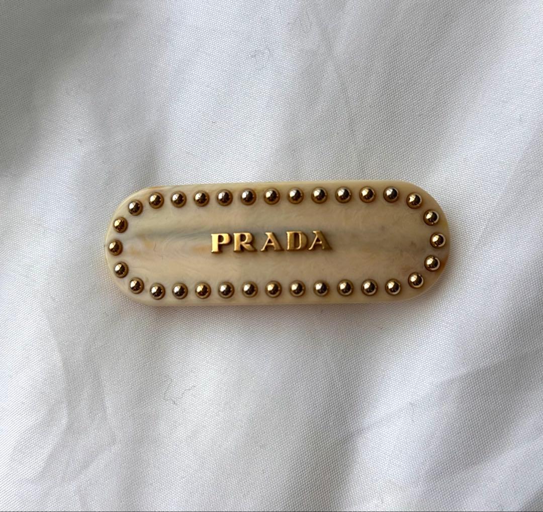 PRADA ヘアクリップ　バレッタ