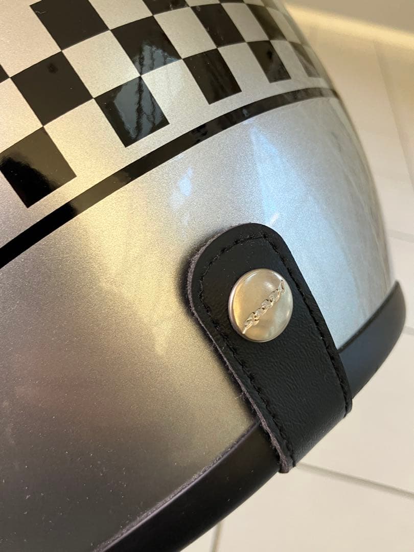 ジェットヘルメット　バイザー付き 旧車にとてもマッチします！