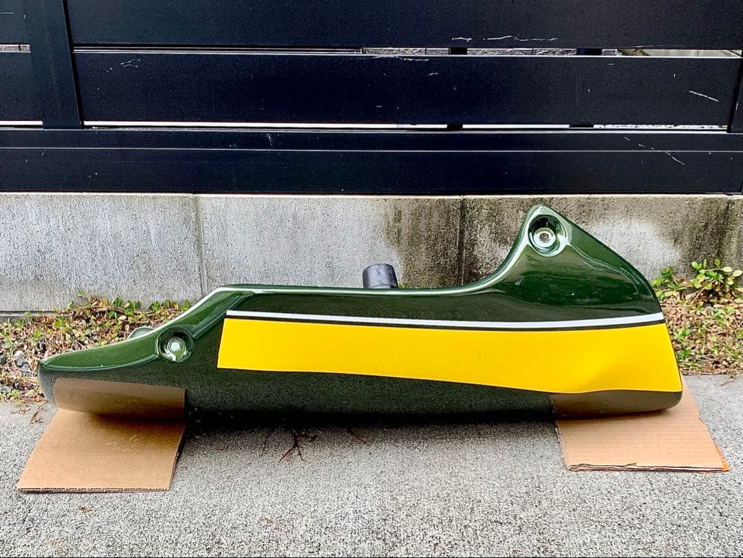 おひとつ限り！ Z900RS アンダーカウル キャンディトーングリーン 社外品