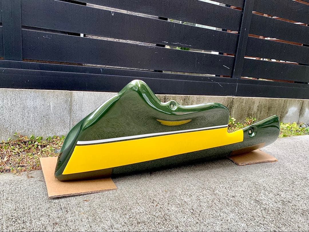 おひとつ限り！ Z900RS アンダーカウル キャンディトーングリーン 社外品