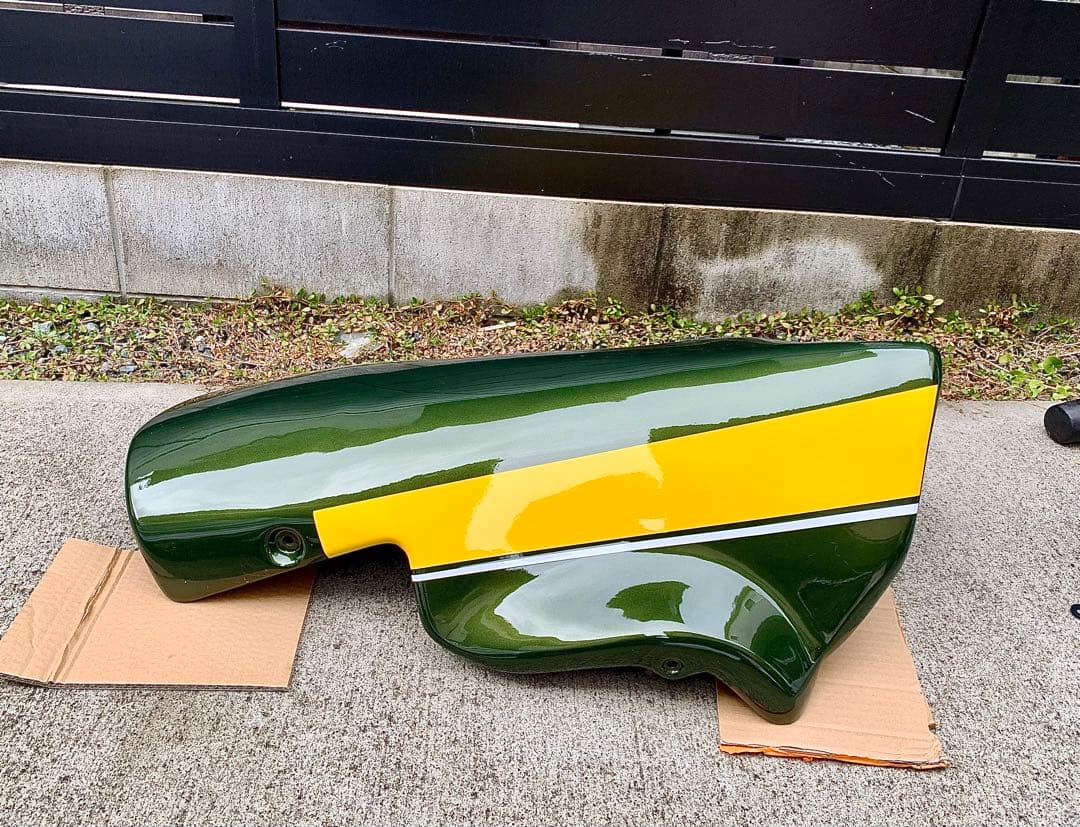 おひとつ限り！ Z900RS アンダーカウル キャンディトーングリーン 社外品