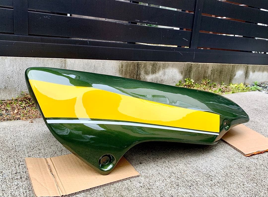 おひとつ限り！ Z900RS アンダーカウル キャンディトーングリーン 社外品