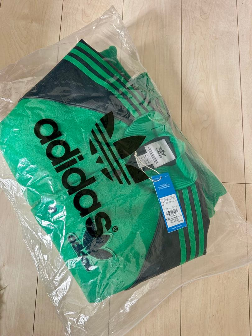 adidas ボンバージャケット　スタジャン アディダス (Lサイズ)