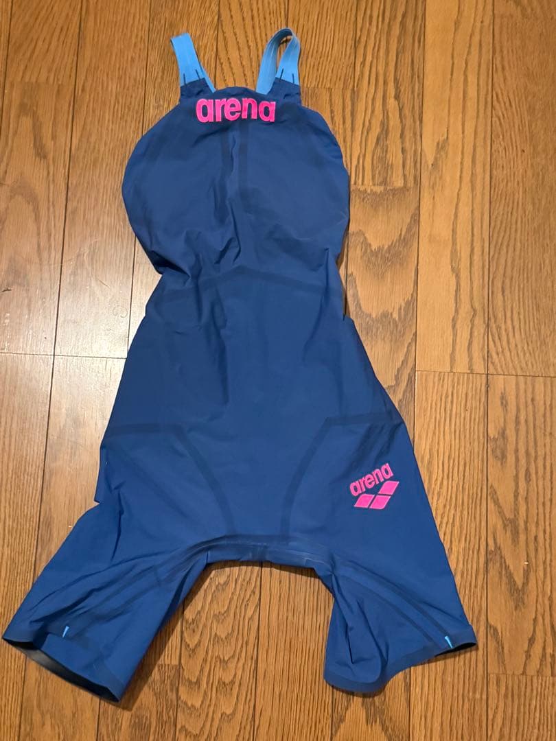 美品　最新　アリーナ　高速水着　競泳水着　アクアフォースストーム　MF M-S