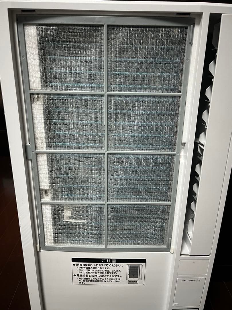 Q早い発送‼️新品級2022年製‼️窓枠リモコン付‼️冷えます‼️コイズミ窓用エアコン‼️