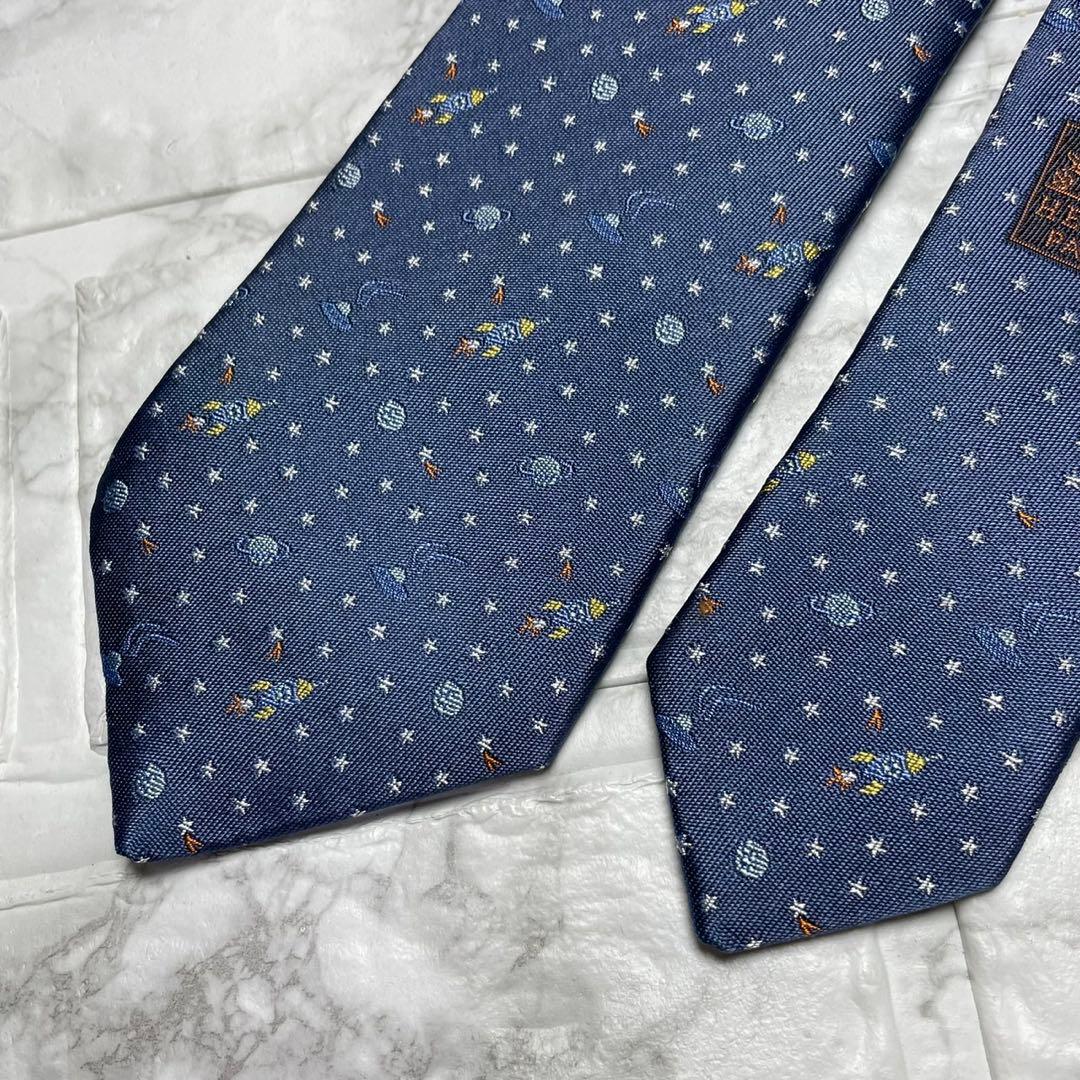HERMES エルメス　ネクタイ　ヴェール・ランフィニ　宇宙　星　スーツ　カフス