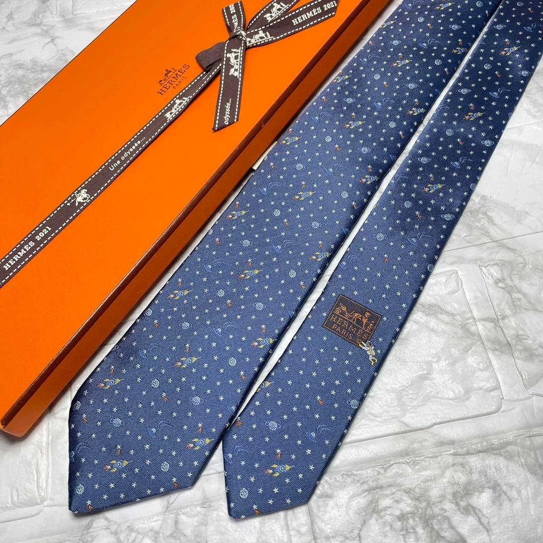 HERMES エルメス　ネクタイ　ヴェール・ランフィニ　宇宙　星　スーツ　カフス