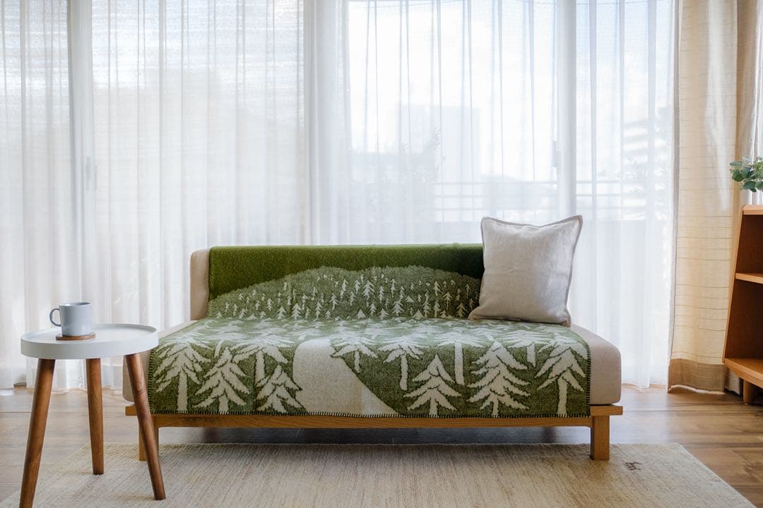 クリッパンブランケット ミナペルホネン HOUSE IN THE FOREST