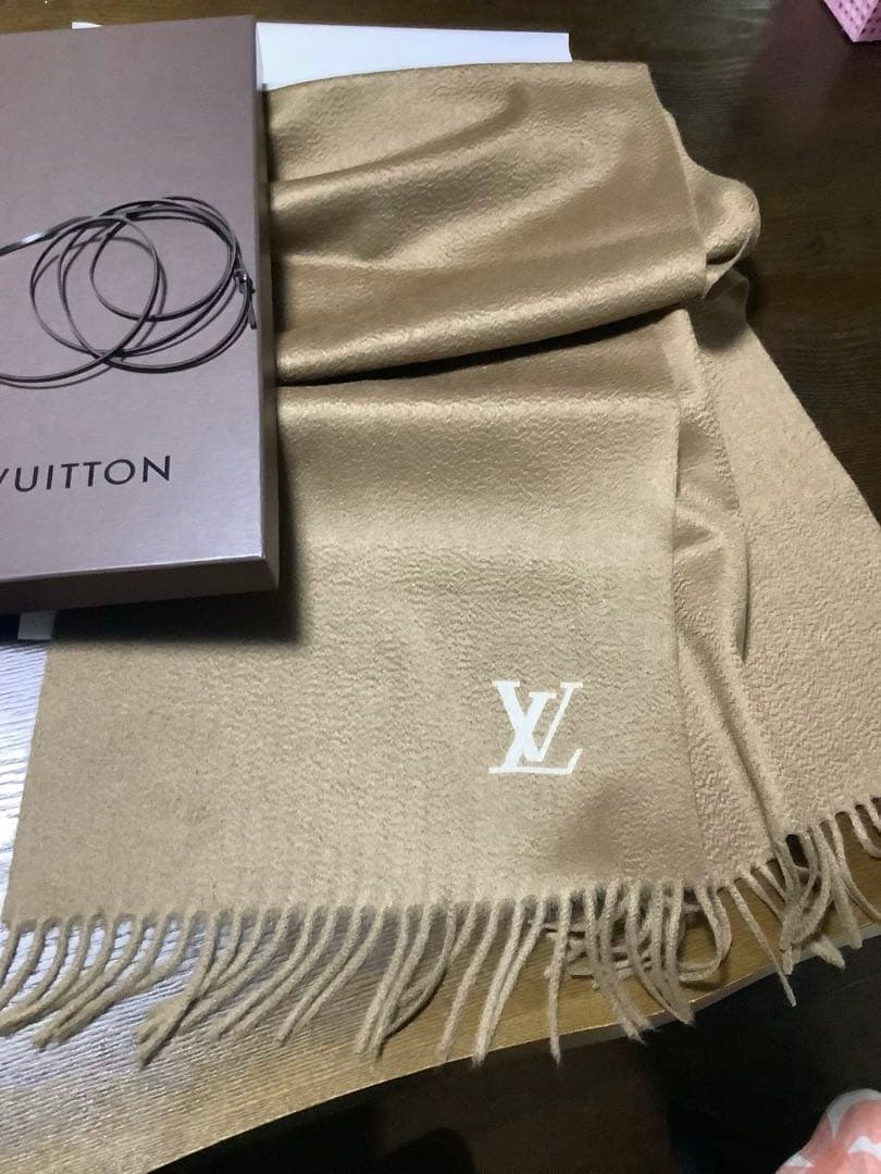 Louis Vuitton マフラー　キャメル色