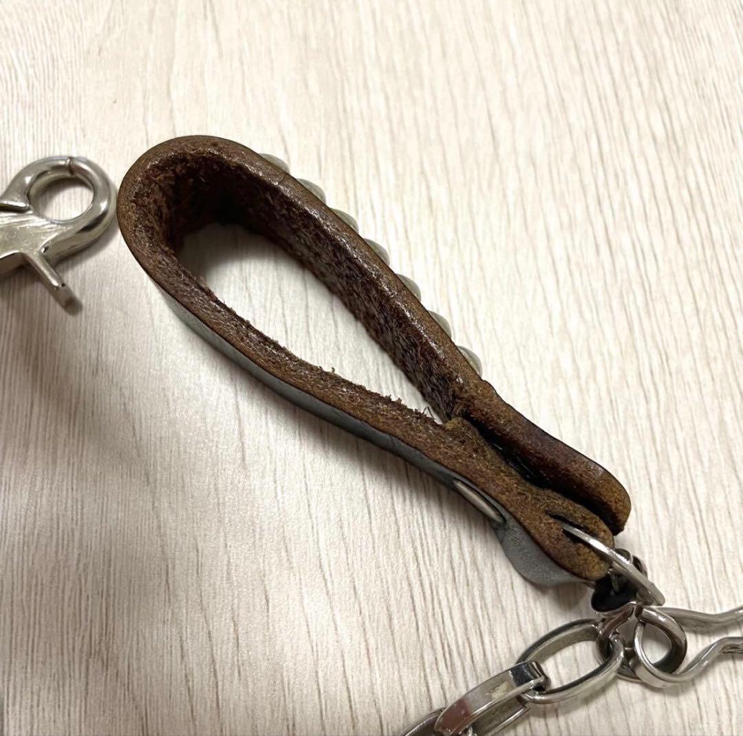 HTCレザー ウォレットチェーン ブラック　ピラミッド シルバー