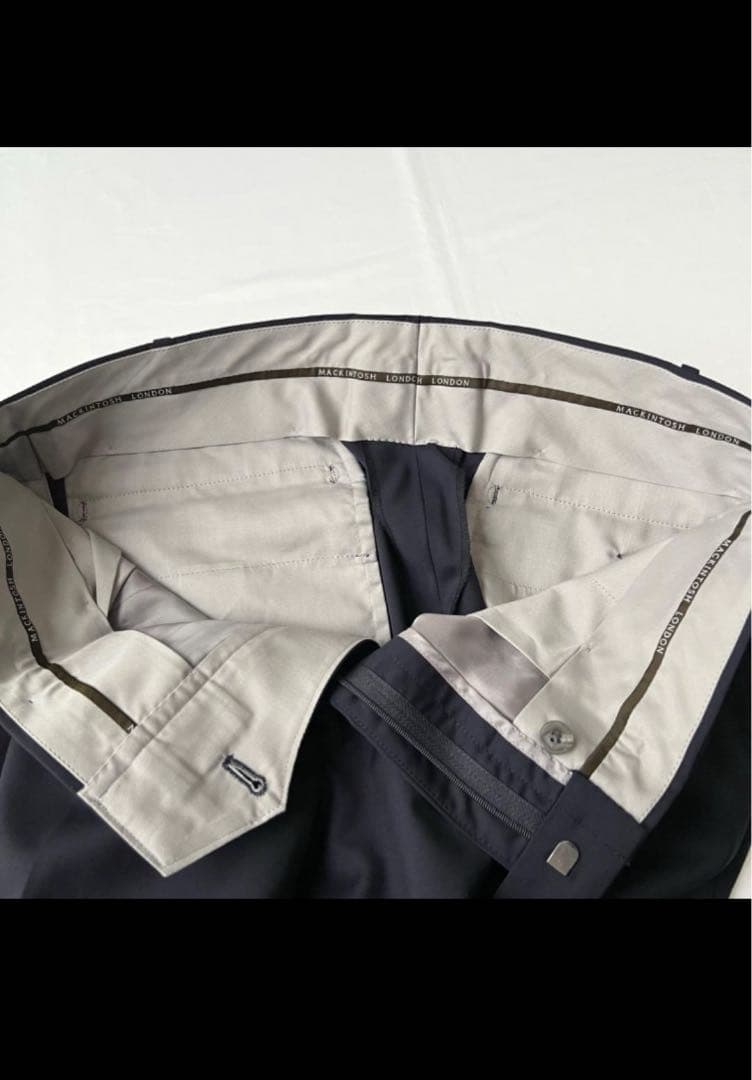 【美品】マッキントッシュロンドン イタリア製生地　セットアップ スーツ ネイビー