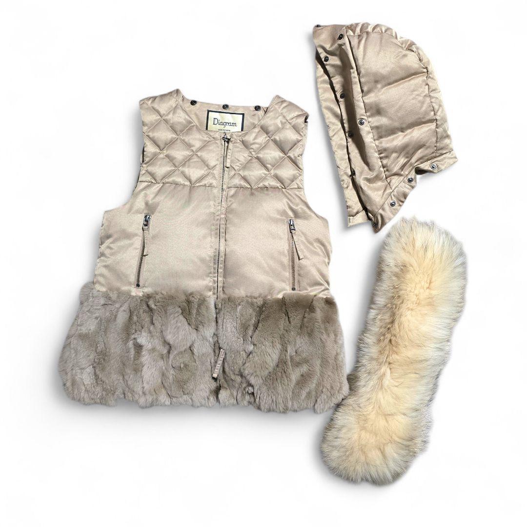 グレースコンチネンタル ダイグラム ファー付 ベージュダウンベスト