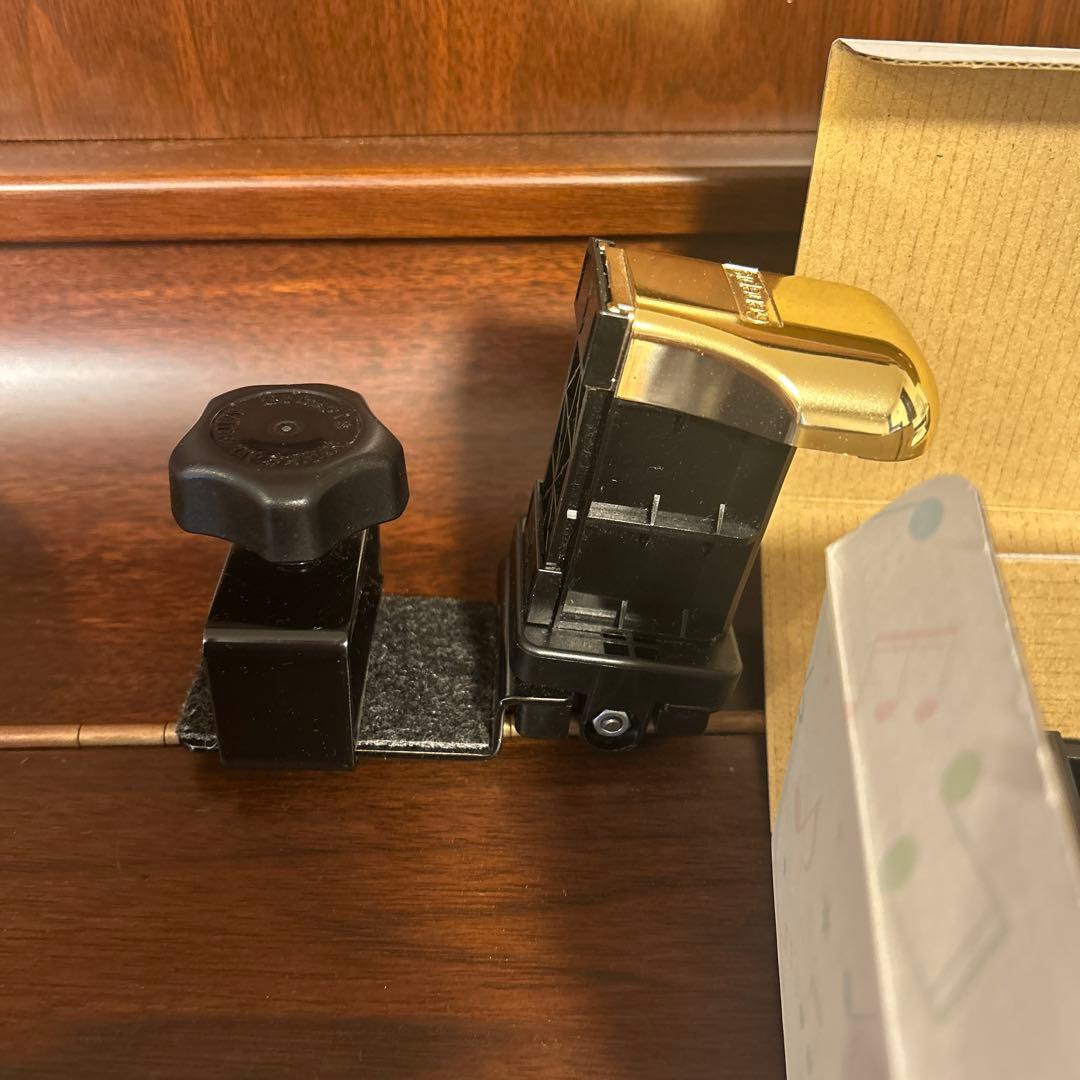 アシストペダル　吉澤　新型　ほぼ新品 クランプ式ゴールドペダル