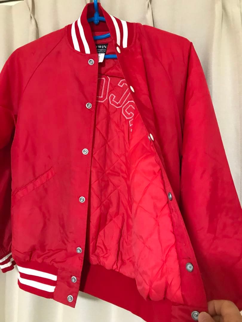 人気商品、USA製、90's、レアなjoe選手着用、WISCONSINスタジャン