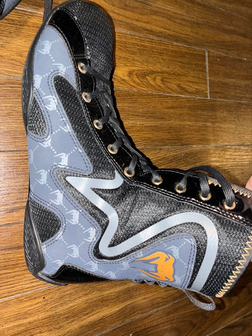 『激レアモデル‼️』Venum Elite Evo Monogram