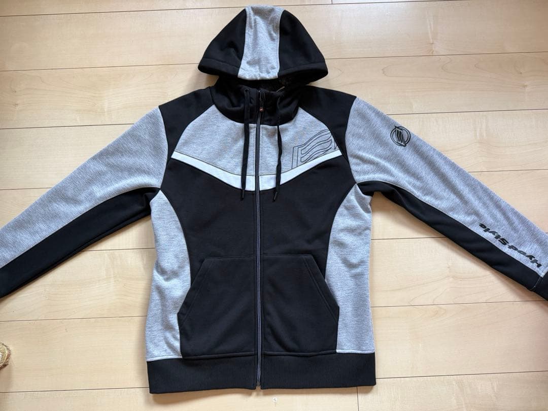 フード付きジャケット L 黒とグレー