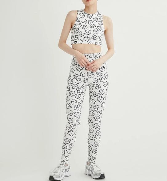 emmi yoga エミ ヨガウェア 上下セット ブラ レギンス 花柄 新品