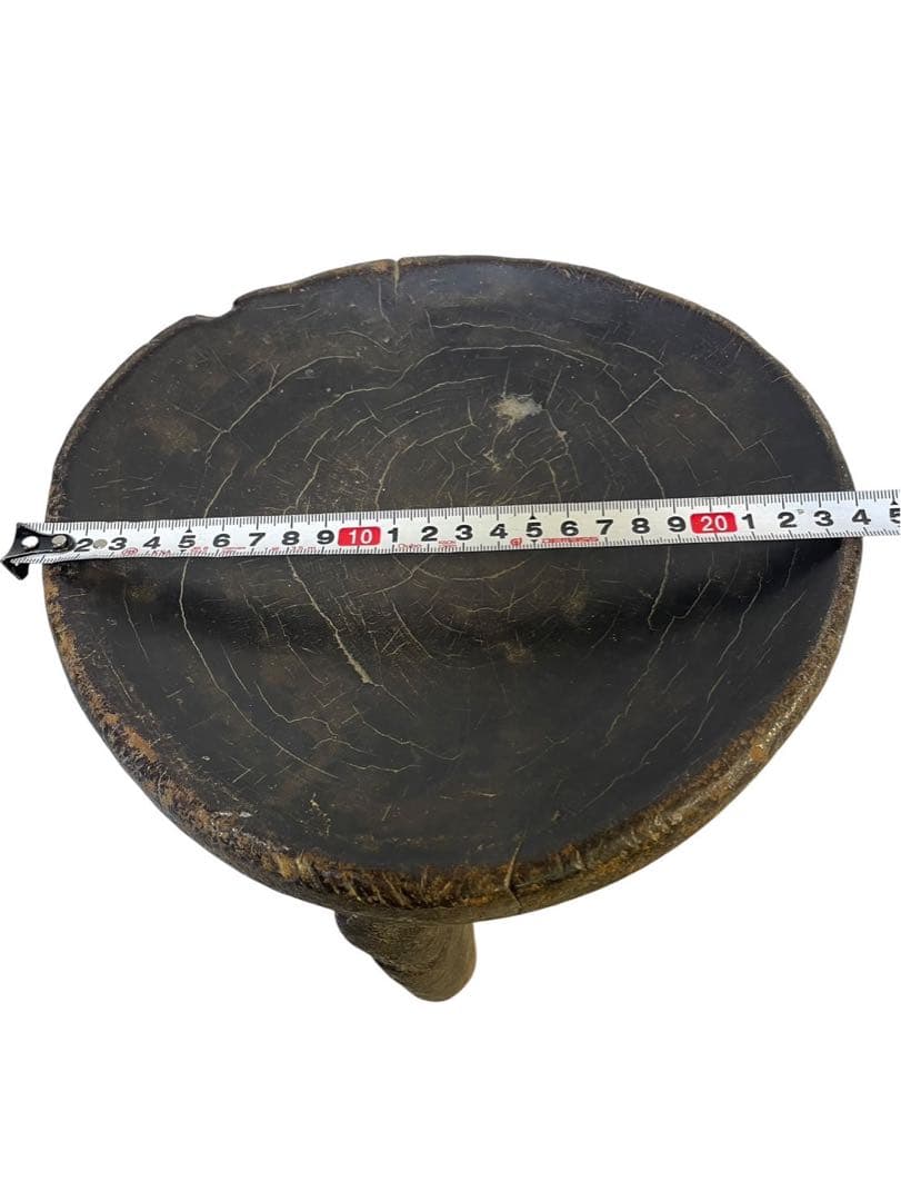 アフリカンスツール 手彫り 椅子 アンティーク　木製 丸型スツール