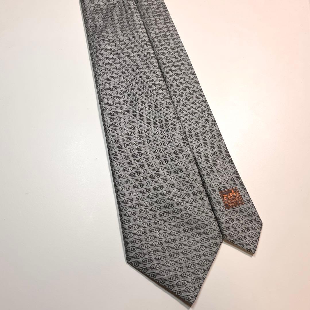 希少✨極美品✨HERMES エルメス　ネクタイ　シェーヌダンクル柄　ビジネス