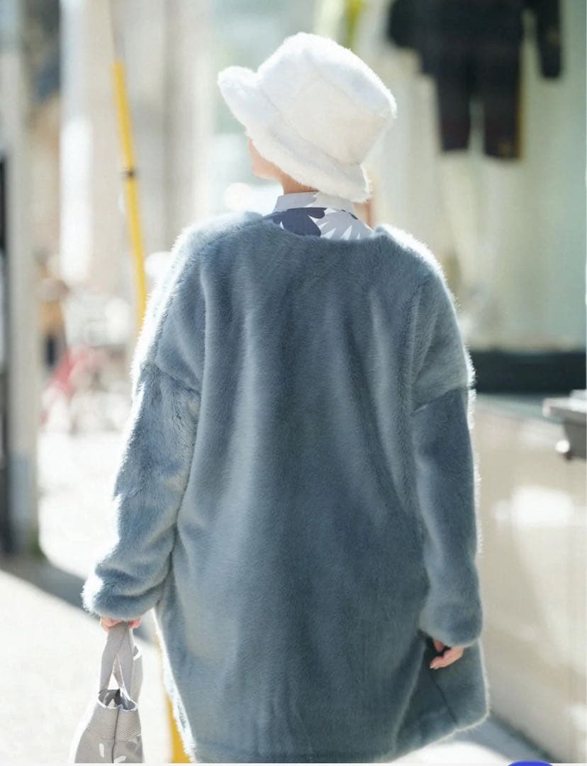 タグ付未使用品　SOU・SOUフェイクファー ライトチュニックコート／水浅葱