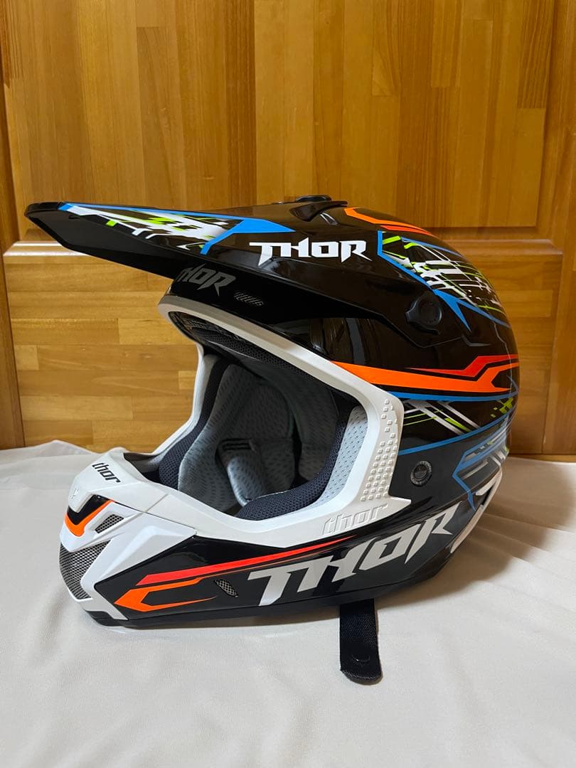 マ*ー様 THOR VERGE HELMET ゴーグル付き