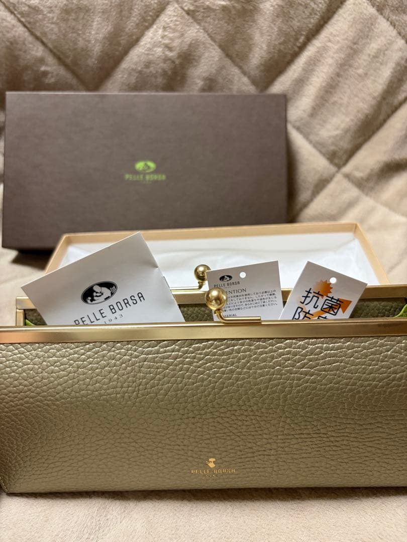 【さっちゃん】PELLE BORSA/ゴールド長財布/がまぐち財布