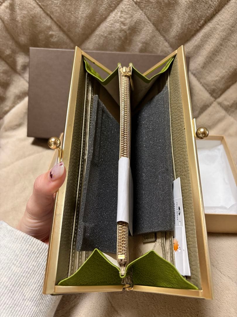 【さっちゃん】PELLE BORSA/ゴールド長財布/がまぐち財布