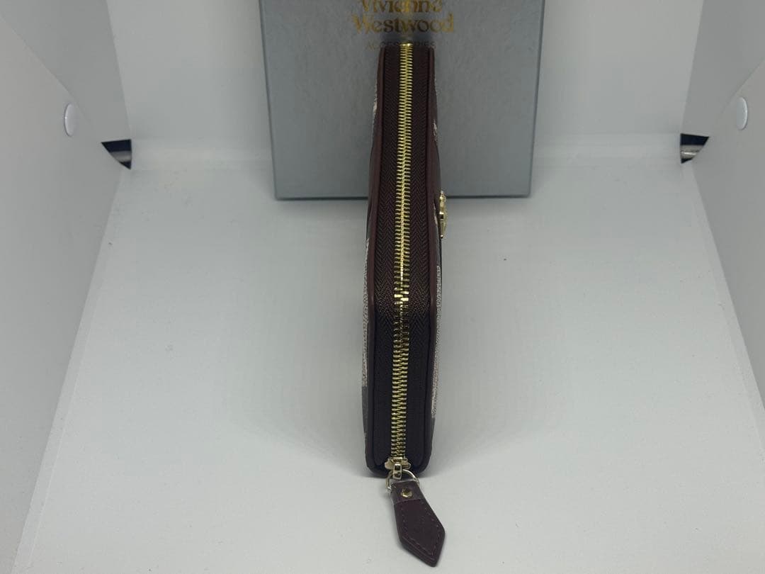 【新品未使用】Vivienne Westwood チェック柄長財布