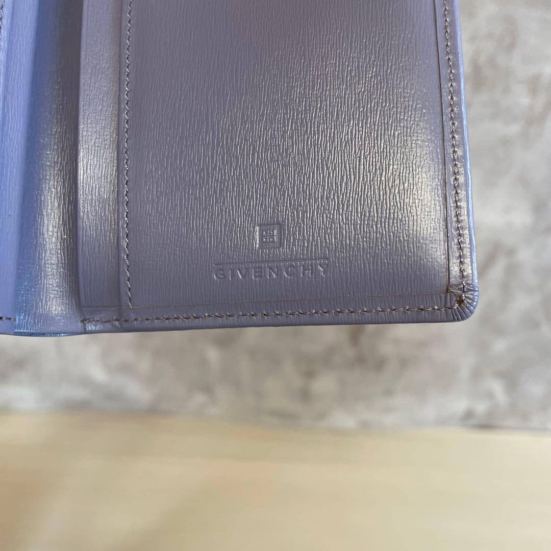 GIVENCHY ジバンシー　キップスキン　二つ折り財布　薄紫　パープル
