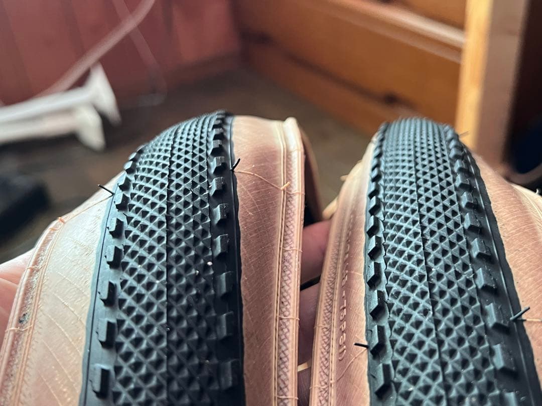 IRC SERAC CX EDGE TLR 32C シクロクロス用 2本セット