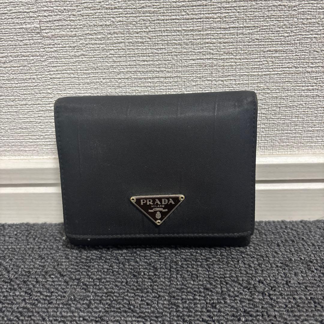PRADA ナイロン　茶色　三つ折り財布