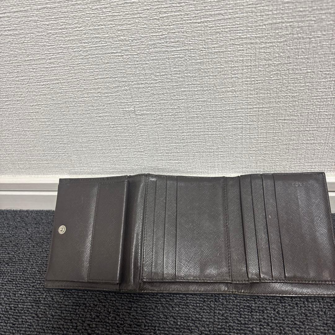PRADA ナイロン　茶色　三つ折り財布