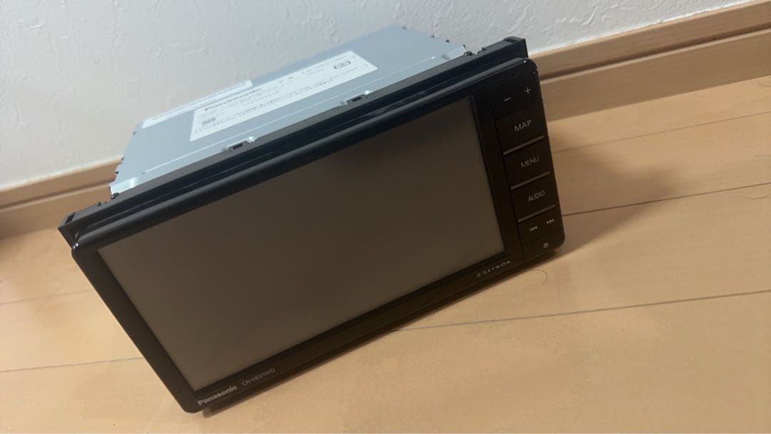 ✩送料込み✩Panasonic CN-HE01WD カーナビ