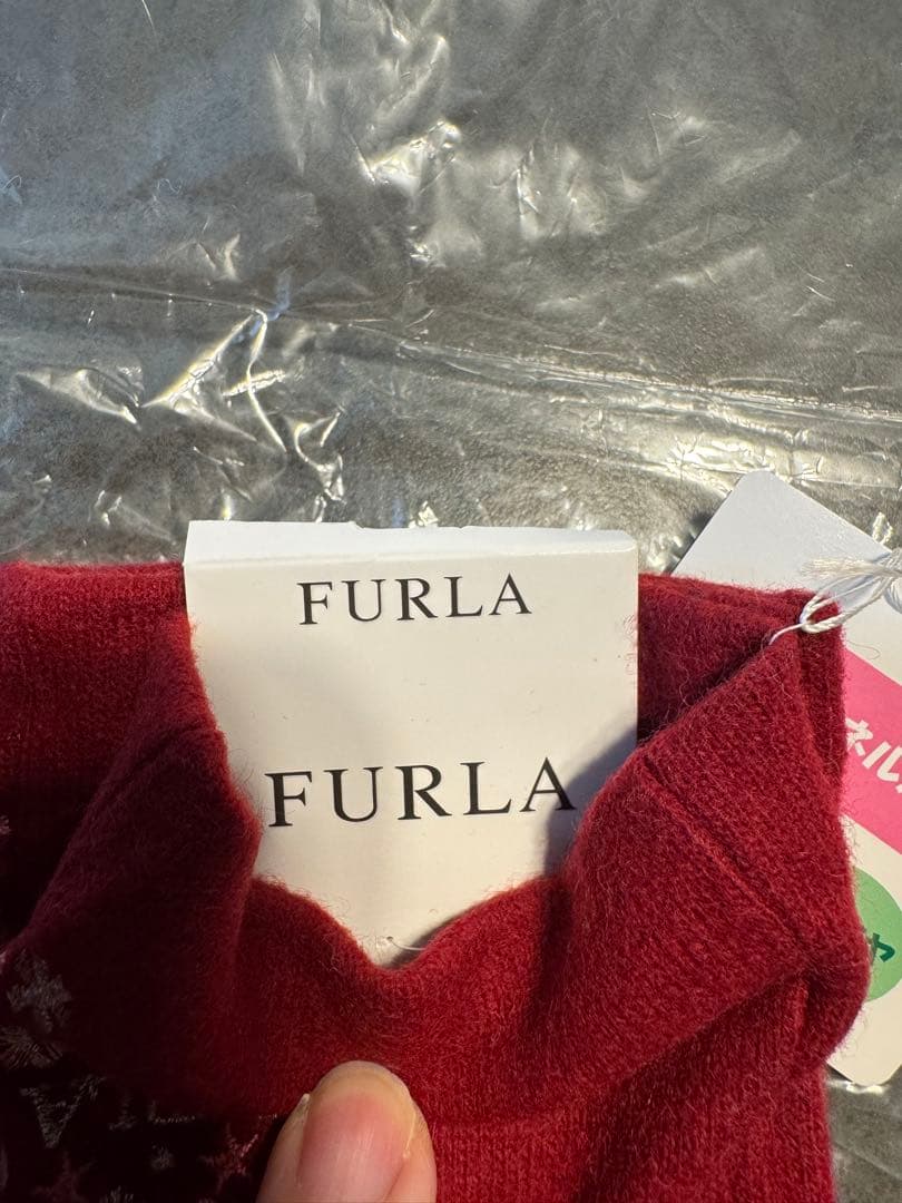 【FURLA 】新品未使用　マフラー 手袋 セット