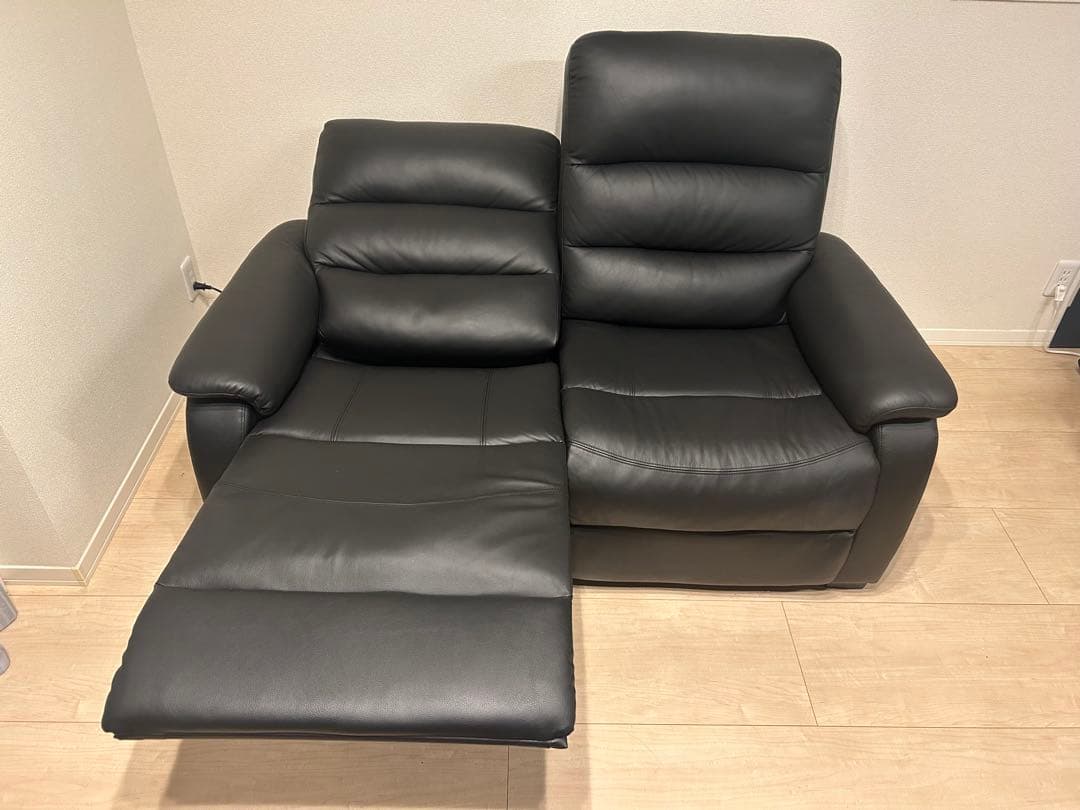 ニトリ 2人掛け 電動リクライニングソファ 本革 ブラック Nビリーバ2