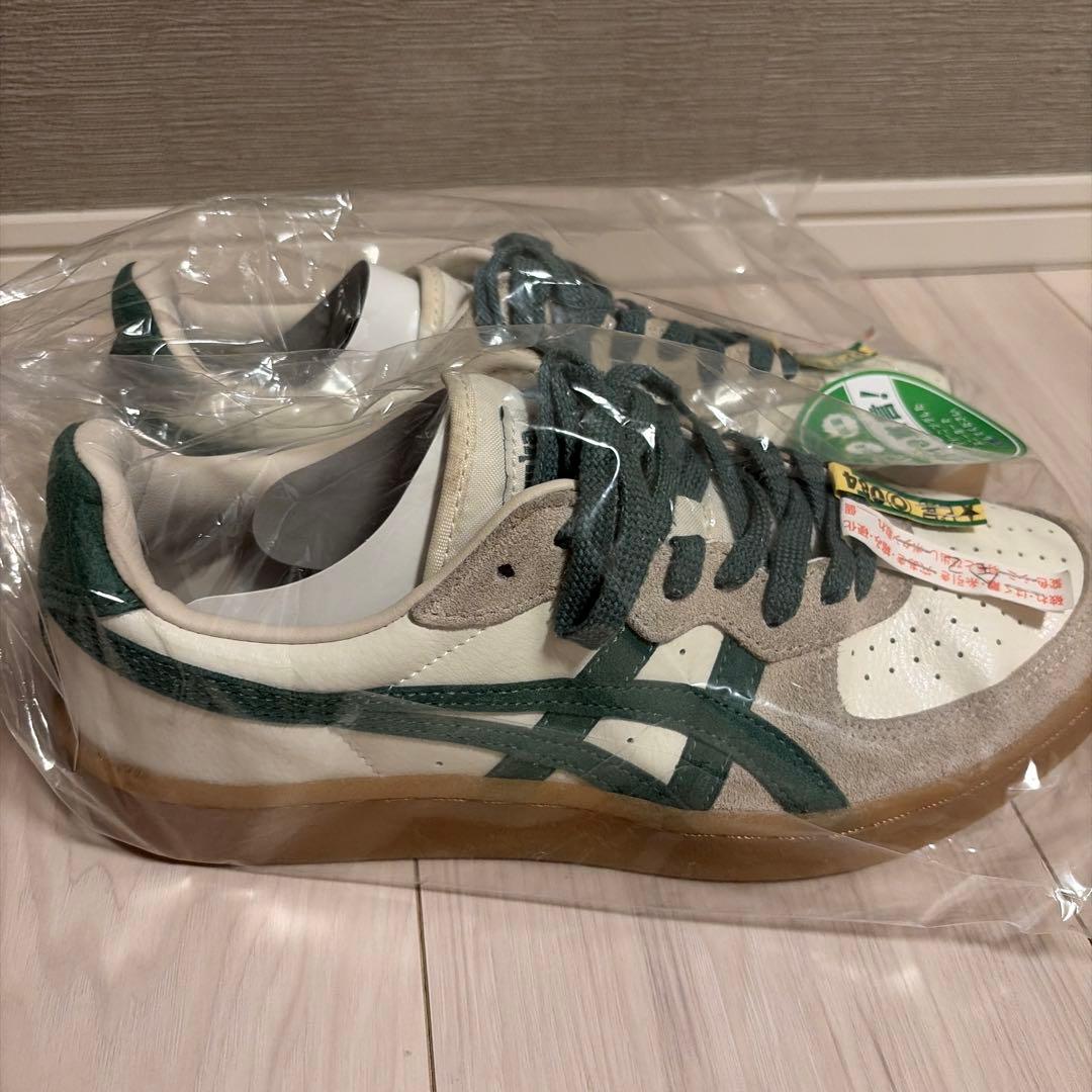 オニツカタイガー　GSM スニーカー　24.5センチ