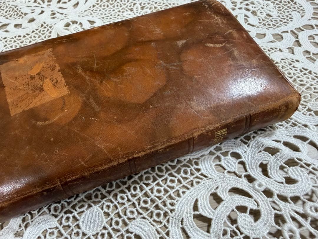 1932年 フランス語 Missel ミサ典 革装丁 三方金 挿絵入り 祈祷書