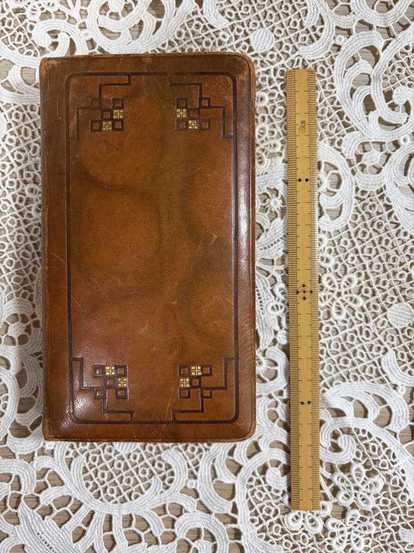 1932年 フランス語 Missel ミサ典 革装丁 三方金 挿絵入り 祈祷書