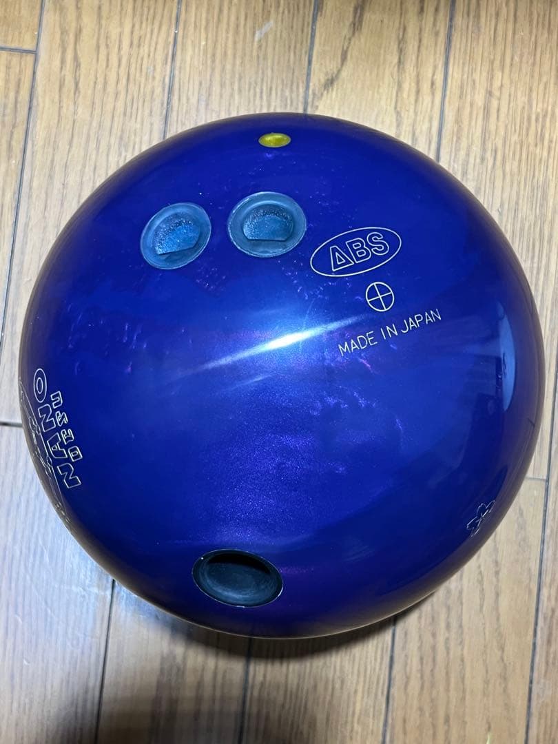 Accu Drive V ボウリングボールABS15ポンド