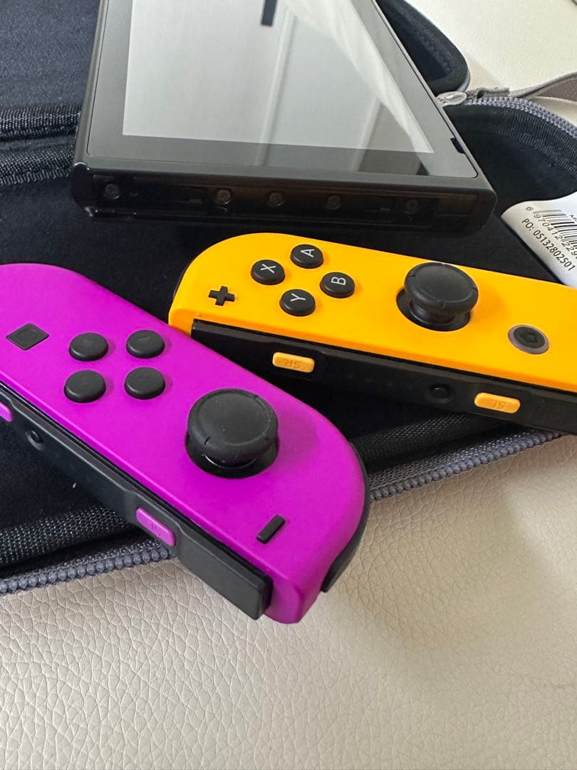 Nintendo Switch 本体　紫・オレンジJoy-Con