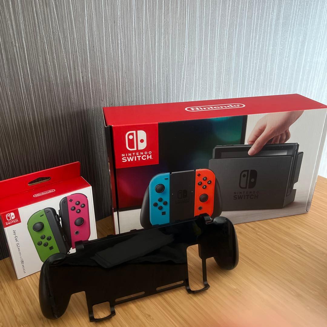 スイッチswitchと別売コントローラーとメモカとグリップ